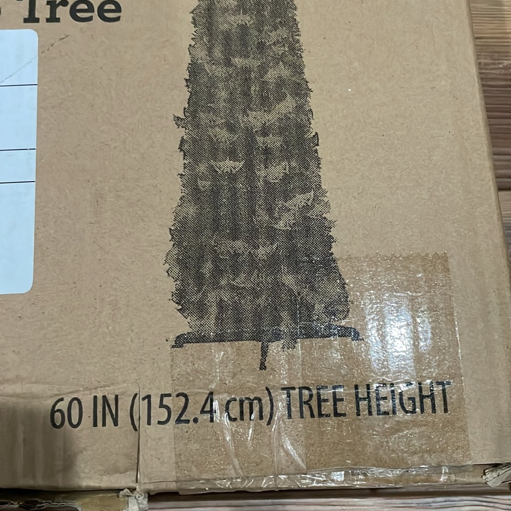 Halloween Tree - Picture 7 of 7